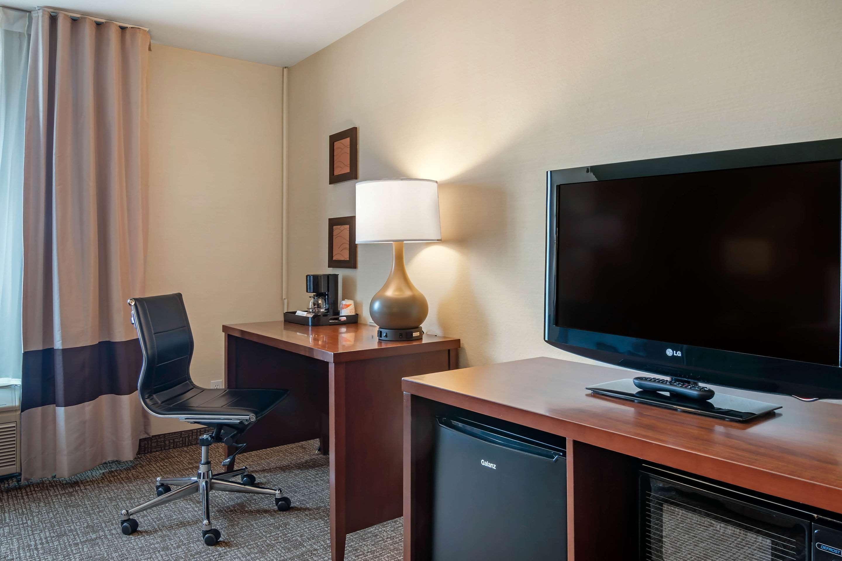 Comfort Inn & Suites Сейлем Экстерьер фото
